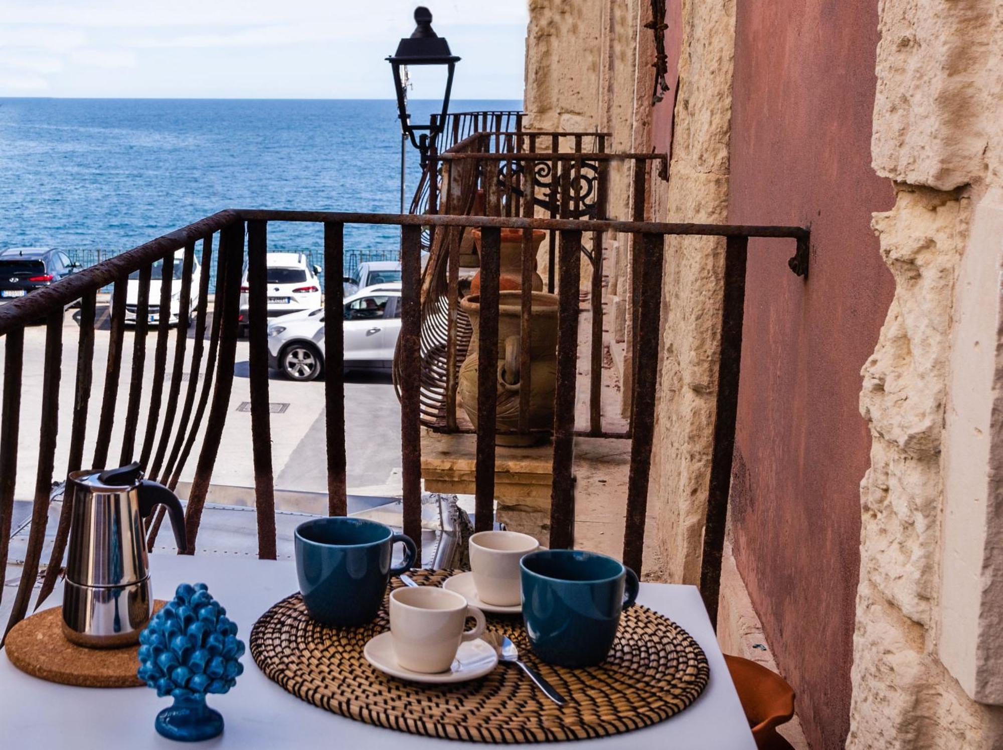 Palazzo Bozzanca Apartments By Wonderful Italy シラクーサ エクステリア 写真